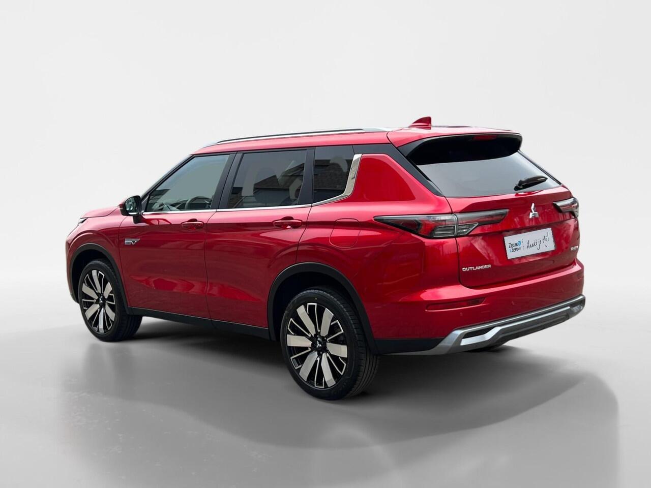 Mitsubishi OUTLANDER 2.4 PHEV First Edition | DIRECT LEVERBAAR | PRIJS INCL ¤5.000,- INTRODUCTIE KORTING |