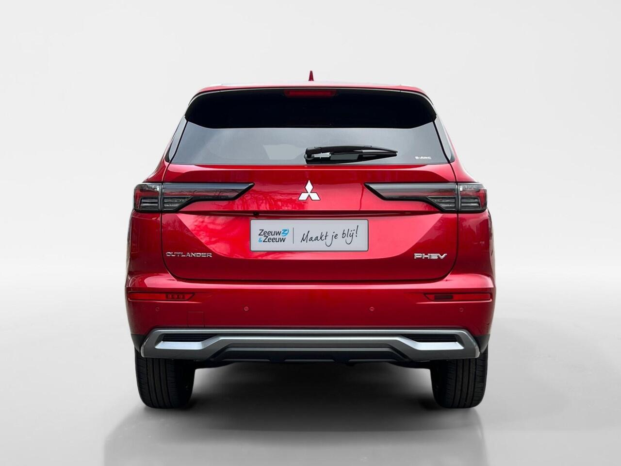 Mitsubishi OUTLANDER 2.4 PHEV First Edition | DIRECT LEVERBAAR | PRIJS INCL ¤5.000,- INTRODUCTIE KORTING |