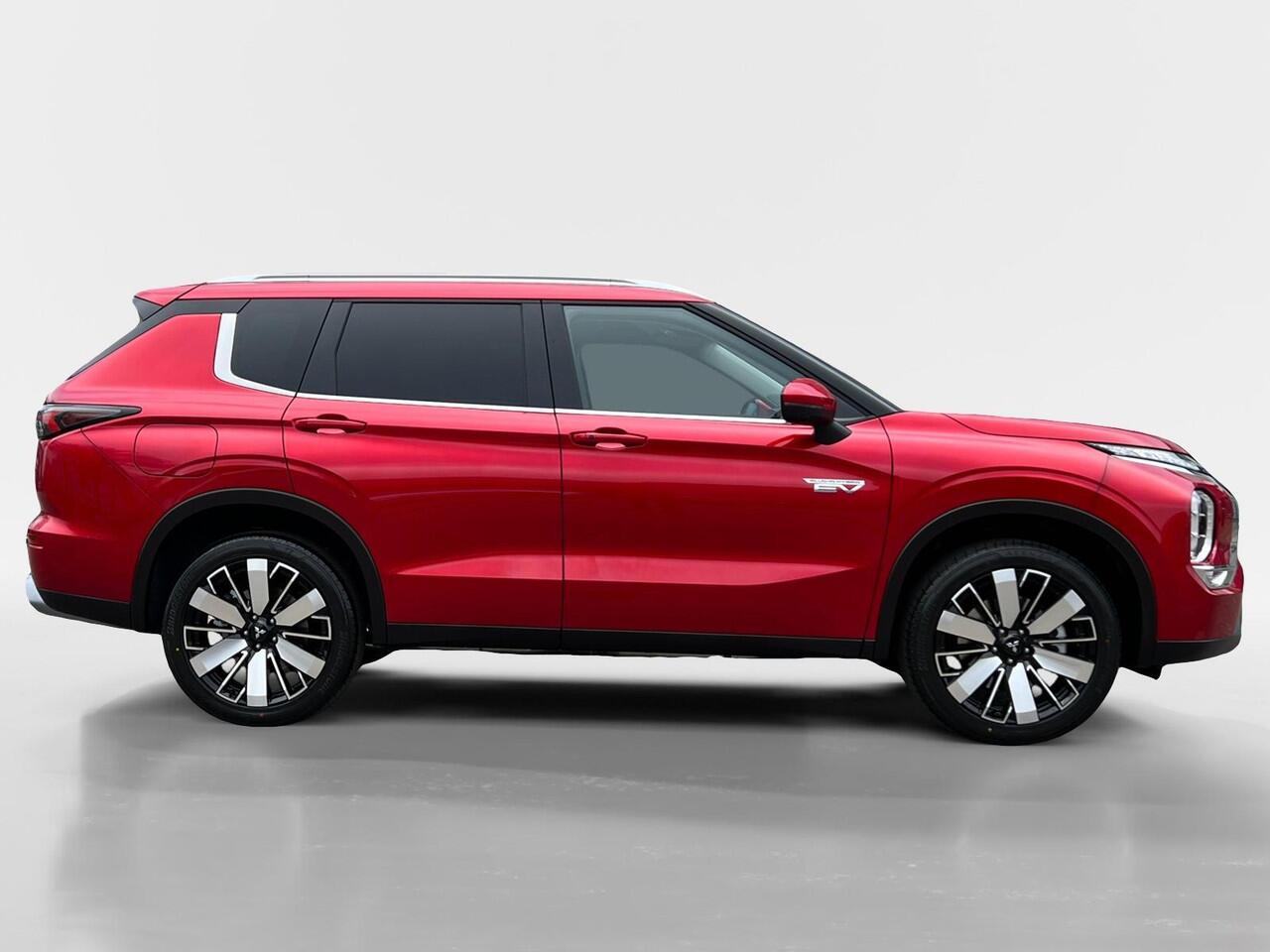 Mitsubishi OUTLANDER 2.4 PHEV First Edition | DIRECT LEVERBAAR | PRIJS INCL ¤5.000,- INTRODUCTIE KORTING |