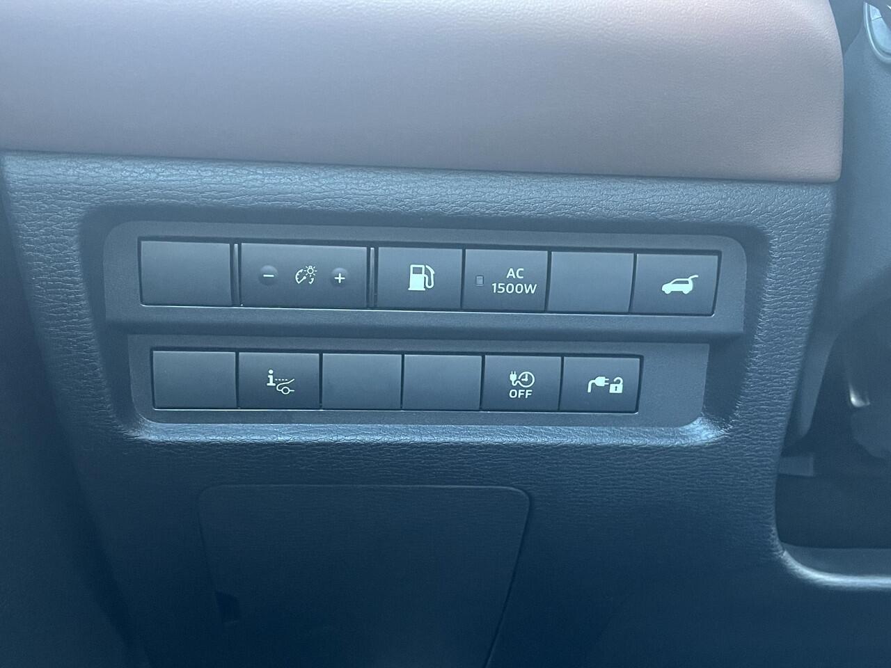 Mitsubishi OUTLANDER 2.4 PHEV Instyle+ / ¤4000,- Voordeel Op Nieuwprijs / Rijklaarprijs / Elektrische Range 86 KM WLTP / 1600 KG Trekgewicht / 8 Jaar fabrieksgarantie