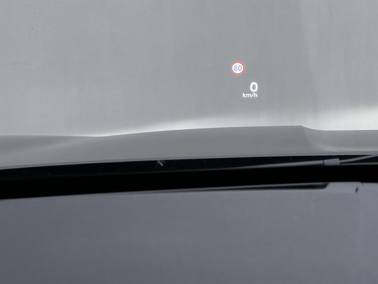 Mitsubishi OUTLANDER 2.4 PHEV Instyle 4WD S-AWC Automaat / Fabrieksgarantie tot 04-2033 / Leder / NL auto / Stoelventilatie / Stuur-, stoel- en achterbankverwarming / Navigatie / Elektrische stoelen en klep / HUD / Cam 360° / ChadeMo snelladen / 20" LM wielen /