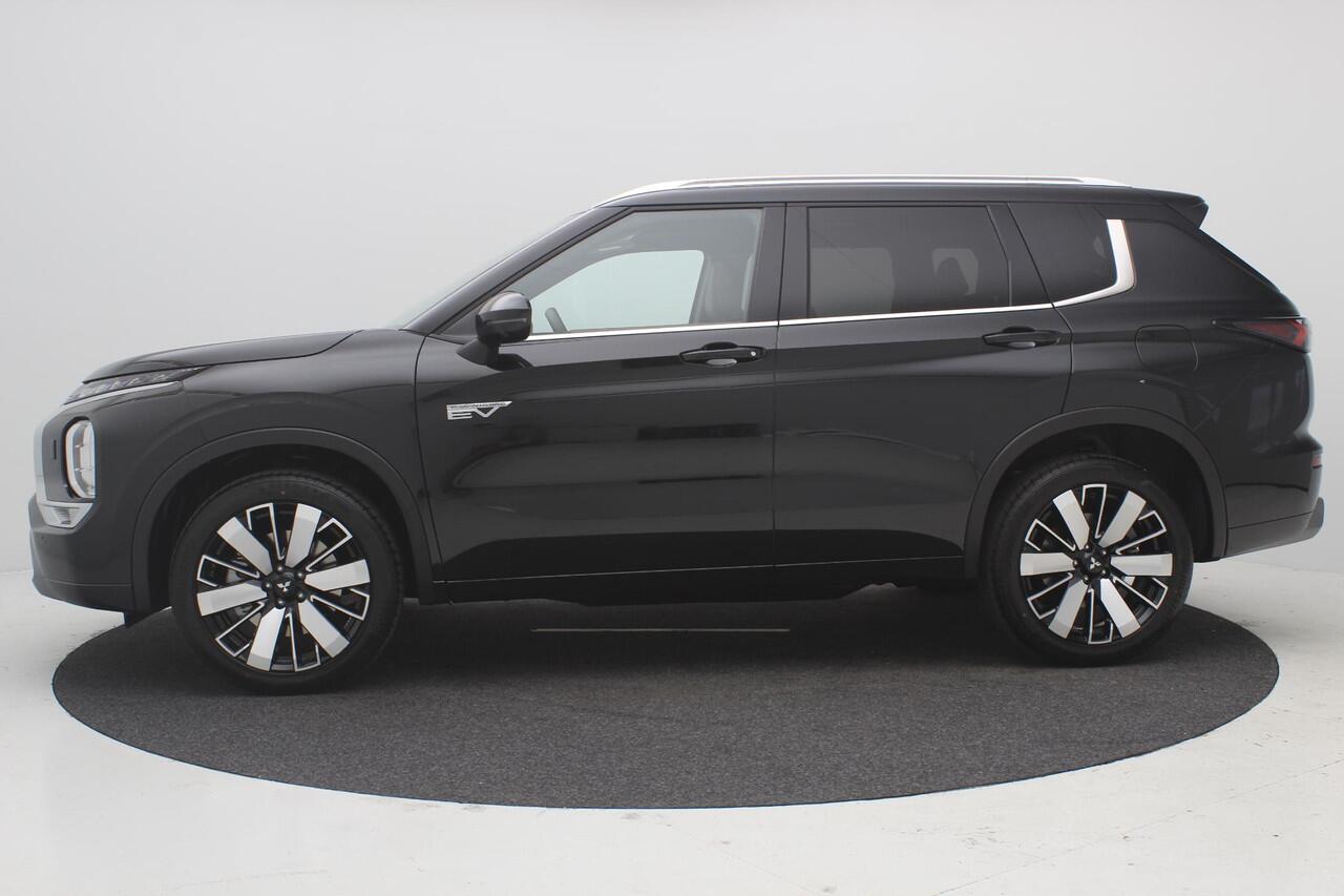 Mitsubishi OUTLANDER 2.4 PHEV Instyle+ / ¤6.000,- Voordeel Op Nieuwprijs / Prijs is rijklaar / Nieuw Model 2025 / Elektrische Range 86 KM WLTP / 1600KG Trekgewicht / 8 Jaar Fabrieksgarantie / Full Option /