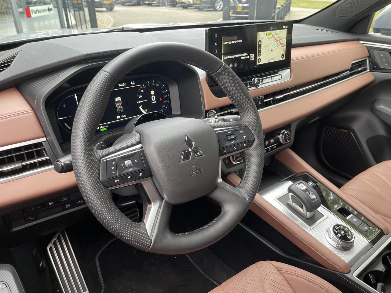 Mitsubishi OUTLANDER 2.4 PHEV Instyle+