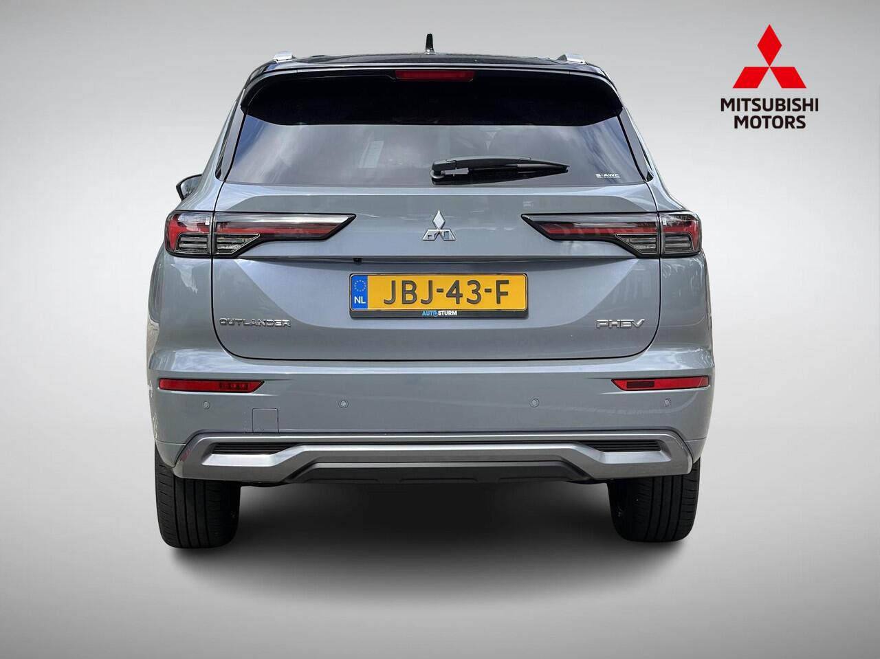 Mitsubishi OUTLANDER 2.4 PHEV Instyle+