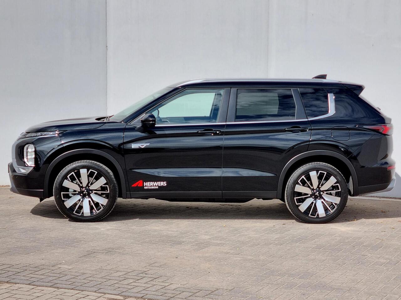 Mitsubishi OUTLANDER 2.4 PHEV First Edition / Elektrische Range 86 KM WLTP / Trekhaak 1600KG Trekgewicht / 8 Jaar Fabrieksgarantie