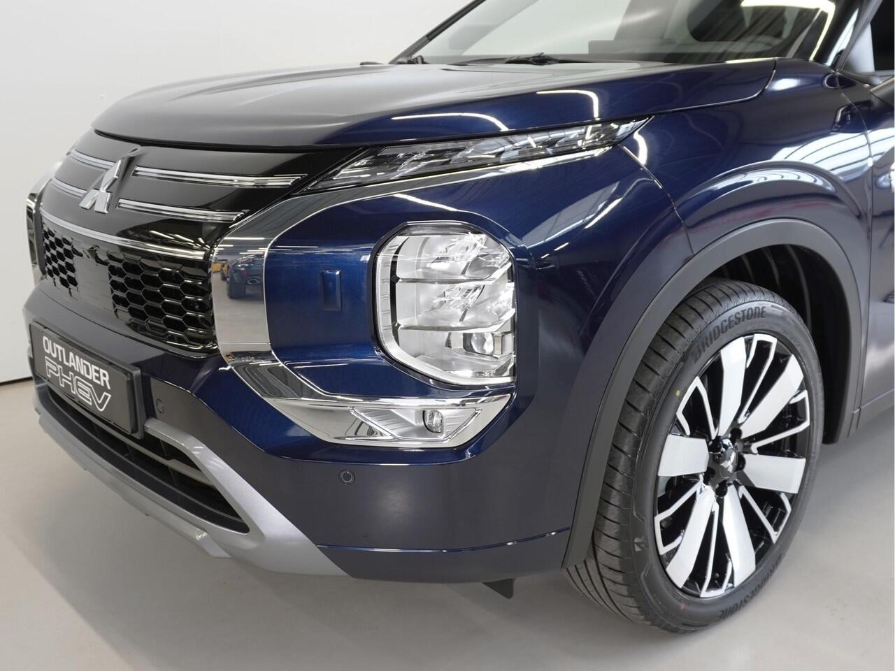 Mitsubishi OUTLANDER 2.4 PHEV Instyle | Uit voorraad leverbaar | 1600 KG trekgewicht | 85 km elektrisch rijbereik | Boostactie ¤1.000 korting