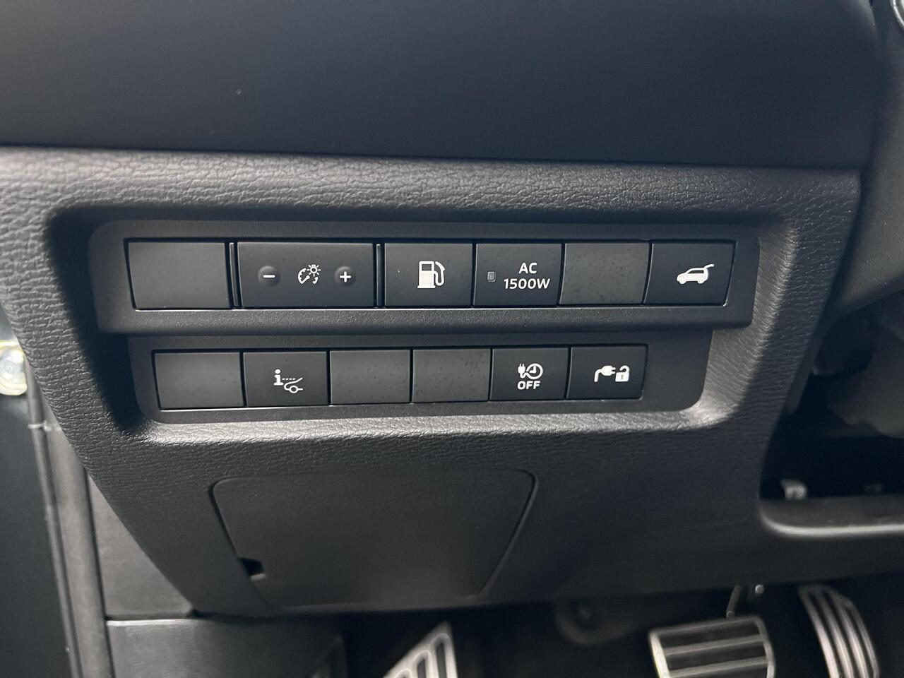 Mitsubishi OUTLANDER 2.4 PHEV Instyle 4WD S-AWC Automaat / Fabrieksgarantie tot 04-2033 / Leder / NL auto / Stoelventilatie / Stuur-, stoel- en achterbankverwarming / Navigatie / Elektrische stoelen en klep / HUD / Cam 360° / snelladen / 20" LM wielen /
