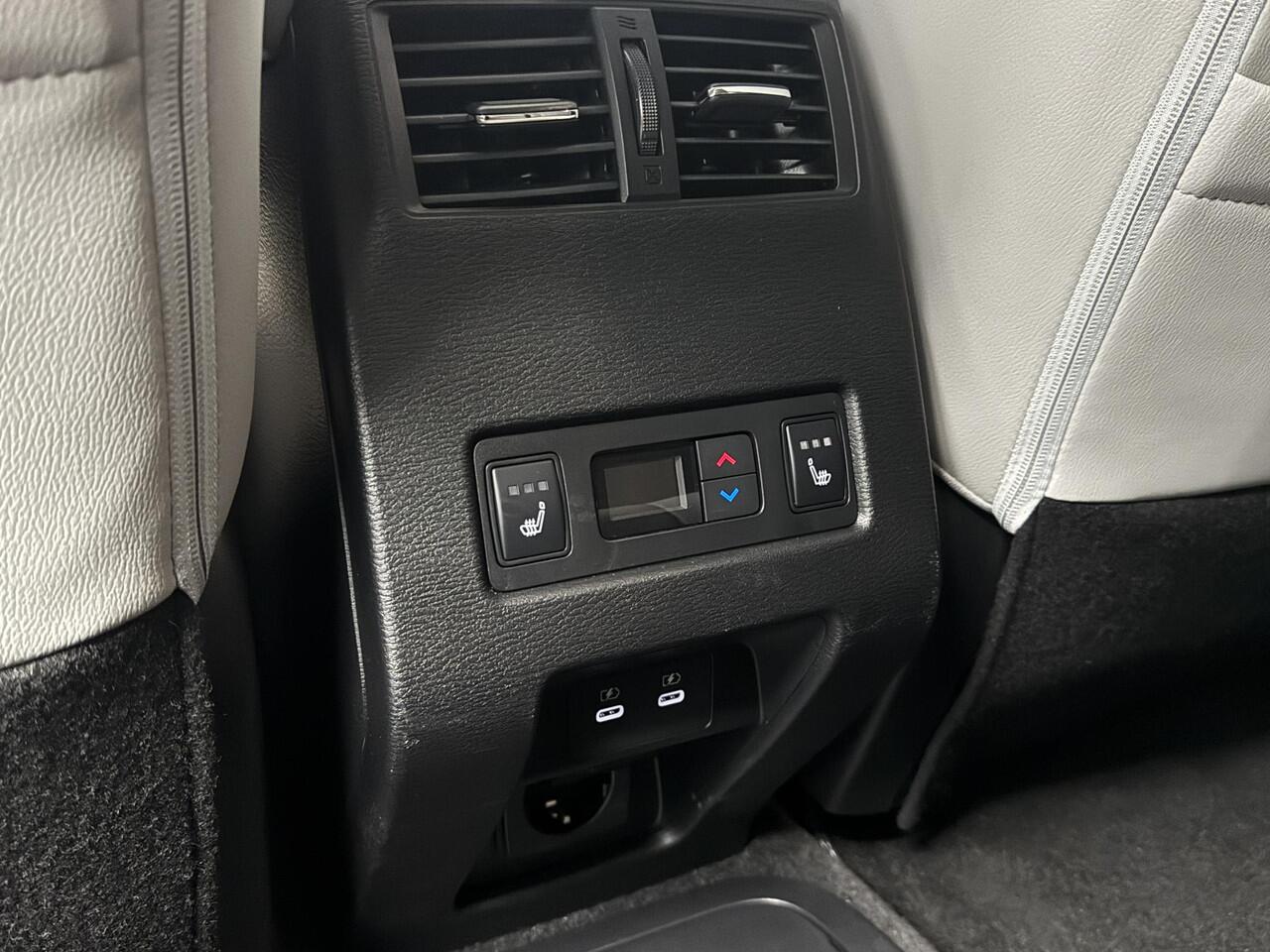 Mitsubishi OUTLANDER 2.4 PHEV Instyle | Navigatie | YAMAHA Audio | Panoramadak | Stoel + stuurverwarming | 360° Camera |