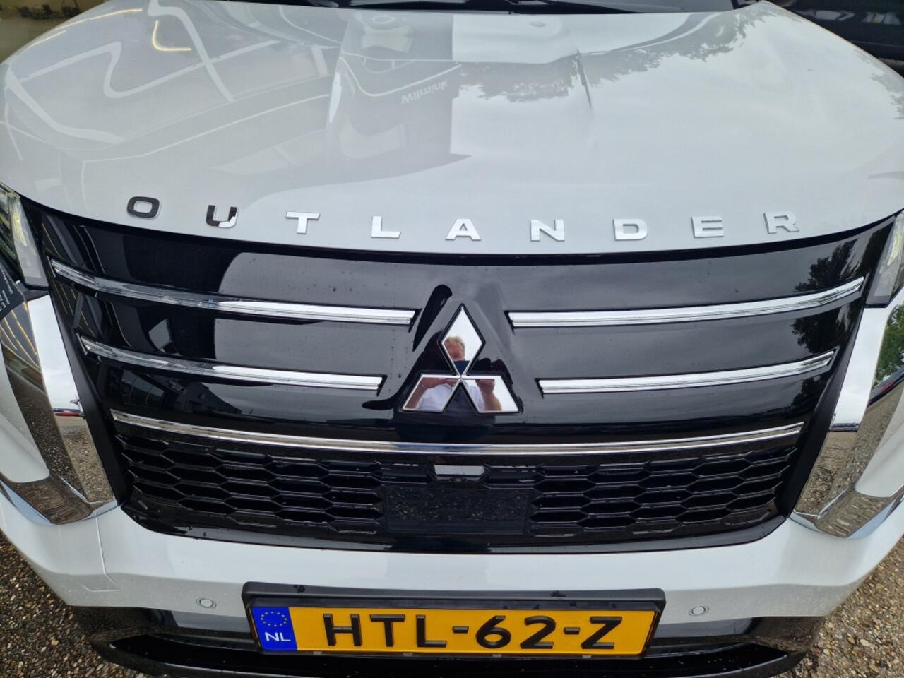 Mitsubishi OUTLANDER 2.4 PHEV First Ed. | Head up | Elek. Achterklep | 306pk