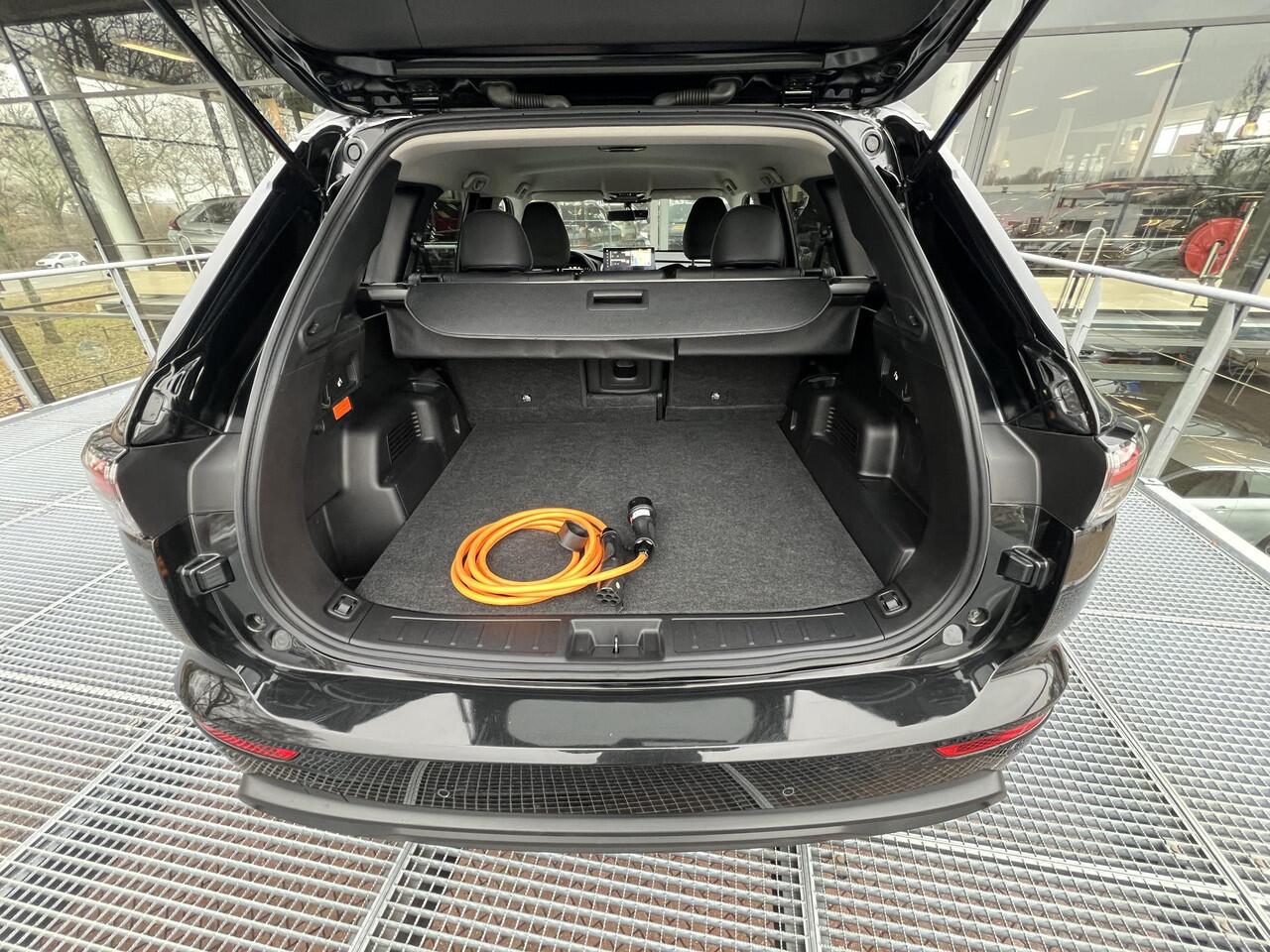 Mitsubishi OUTLANDER 2.4 PHEV Intense 307PK | Adaptieve Cruise Control | Navigatie | FABRIEKSGARANTIE TOT 03-2033!