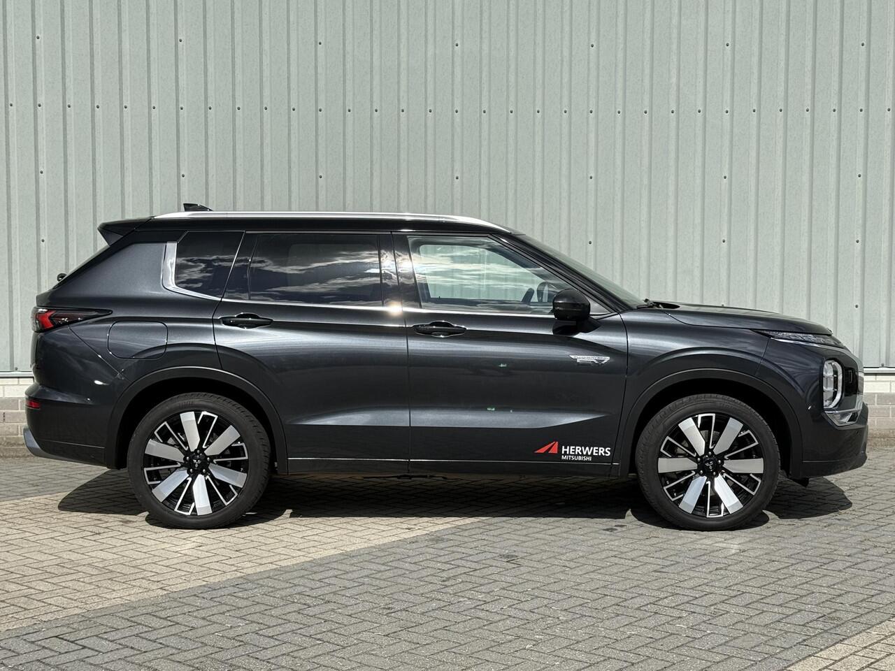 Mitsubishi OUTLANDER 2.4 PHEV Instyle+ / Full Options! / Afneembare Trekhaak 1.600 KG Trekgewicht / Massagestoelen / Memory Seats / Dynamic Sound Yahama Ultimate / Adaptieve Cruise Control / Schuif- & Kanteldak / Digitale Cockpit / 360 Graden Camera / Elektrische Range 86 KM 