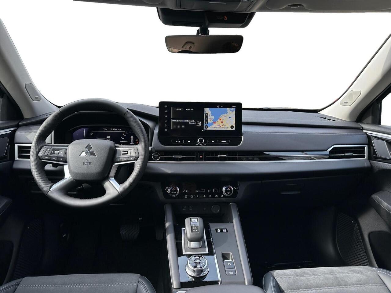 Mitsubishi OUTLANDER 2.4 PHEV Intense | 6.000 EURO KORTING | NIEUWE AUTO | 8 JAAR GARANTIE