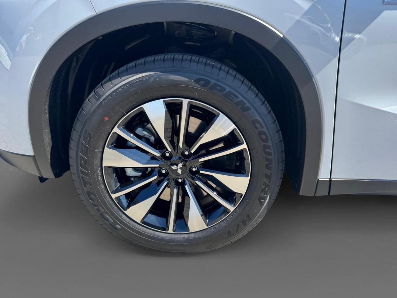 Mitsubishi OUTLANDER 2.4 PHEV Intense | 6.000 EURO KORTING | NIEUWE AUTO | 8 JAAR GARANTIE