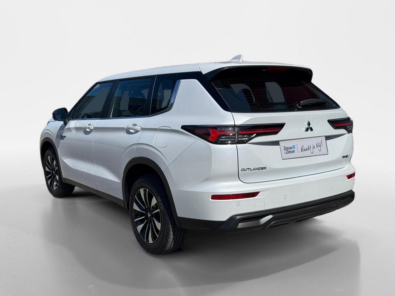 Mitsubishi OUTLANDER 2.4 PHEV Intense | 6.000 EURO KORTING | NIEUWE AUTO | 8 JAAR GARANTIE