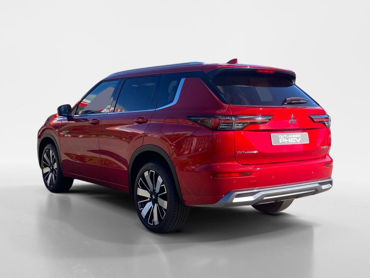 Mitsubishi OUTLANDER 2.4 PHEV Instyle | 7.500 EURO KORTING | NU DIRECT LEVEBAAR |