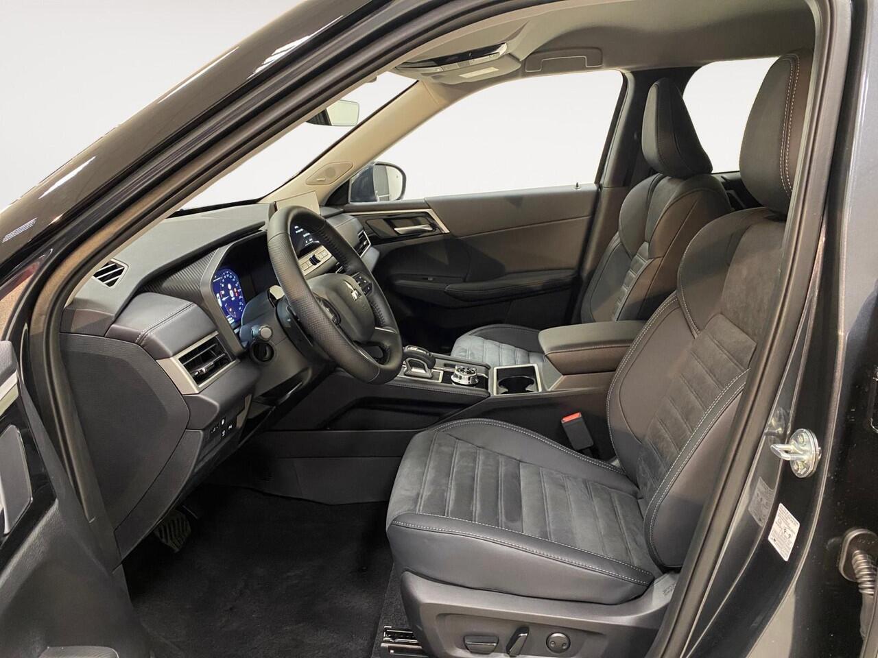 Mitsubishi OUTLANDER 2.4 PHEV | INTENSE | DIRECT LEVERBAAR | PRIJS INCL ¤6.000,- INTRODUCTIE KORTING |