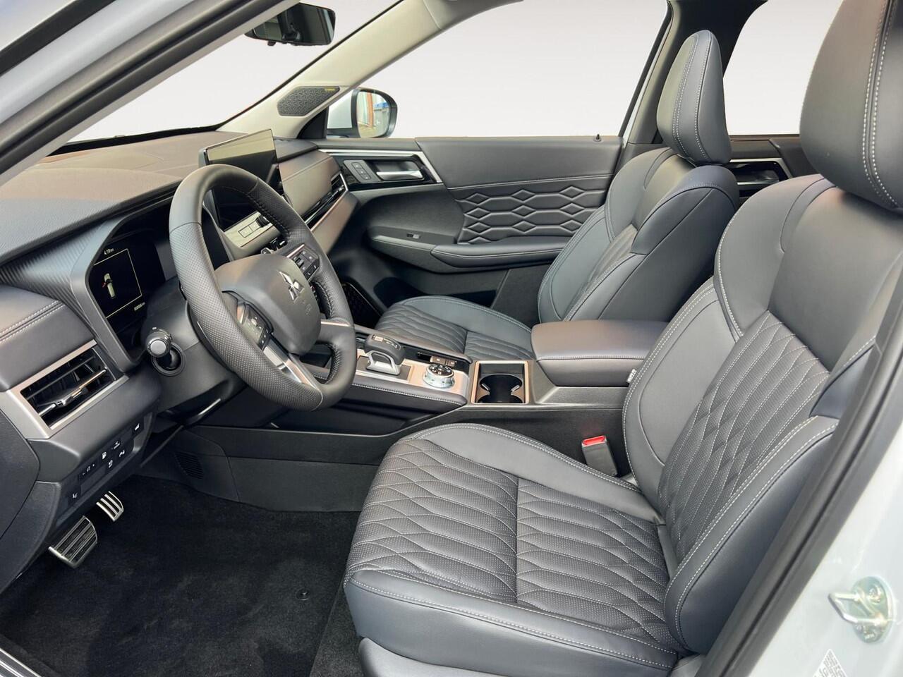 Mitsubishi OUTLANDER 2.4 PHEV Instyle |¤6.000,- VOORRAADKORTING| OP=OP| 8 Jaar garantie|