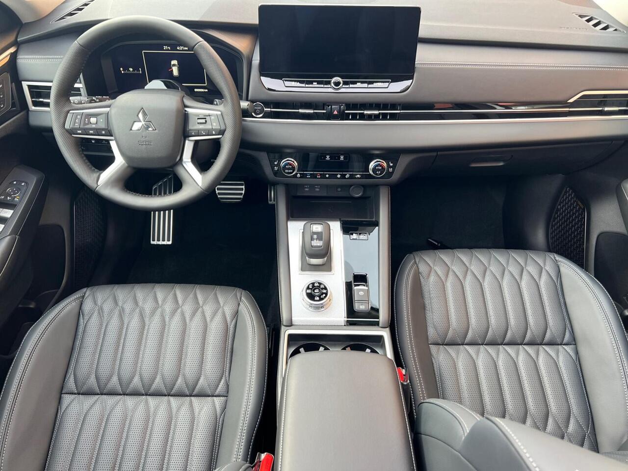 Mitsubishi OUTLANDER 2.4 PHEV Instyle |¤6.000,- VOORRAADKORTING| OP=OP| 8 Jaar garantie|