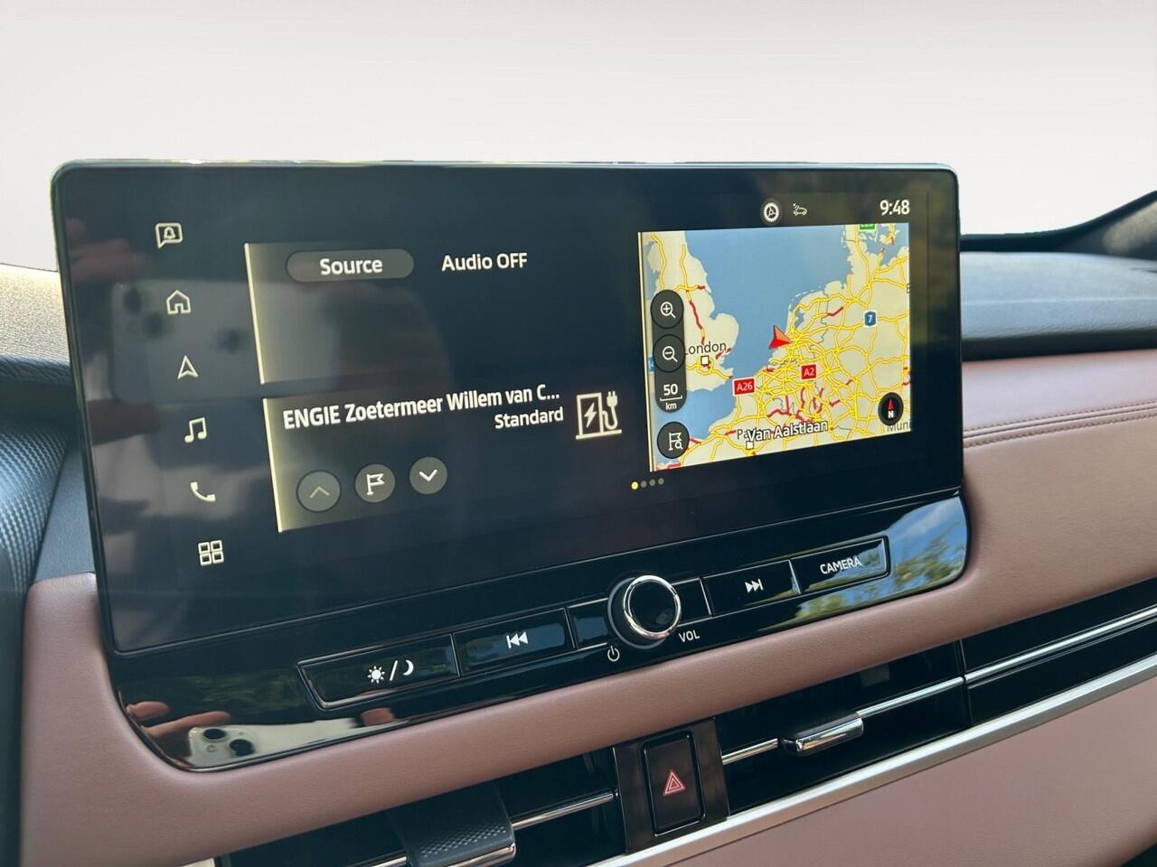 Mitsubishi OUTLANDER 2.4 PHEV Instyle+ Apple Carplay/Android Auto , achterbank verwarmd , elektrisch glazen panorama-dak , cruise control adaptief , elektrisch verstelb. bestuurdersstoel met geheugen , elektrisch bedienbare achterklep met sensorsturing , luxe lederen bekledin