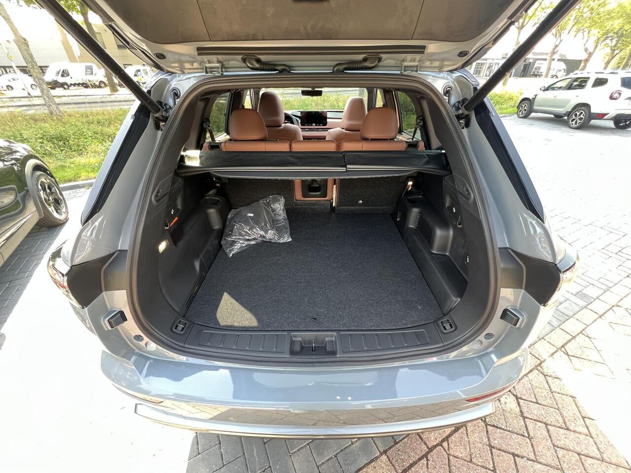 Mitsubishi OUTLANDER 2.4 PHEV Instyle+ | DIRECT UIT VOORRAAD LEVERBAAR + EXTRA VOORRAADVOORDEEL!