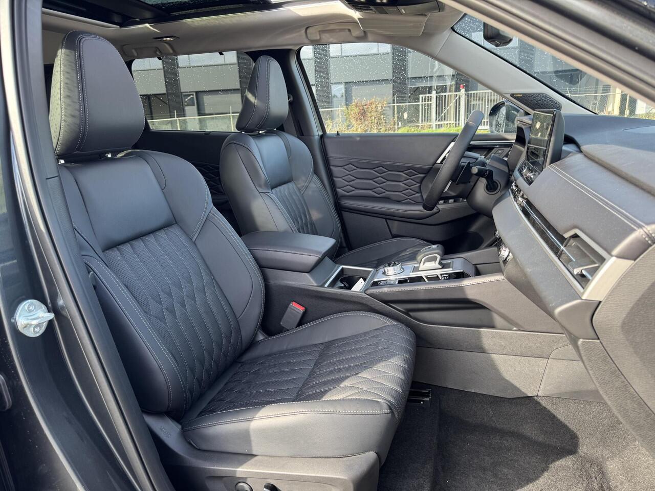 Mitsubishi OUTLANDER 2.4 PHEV Instyle