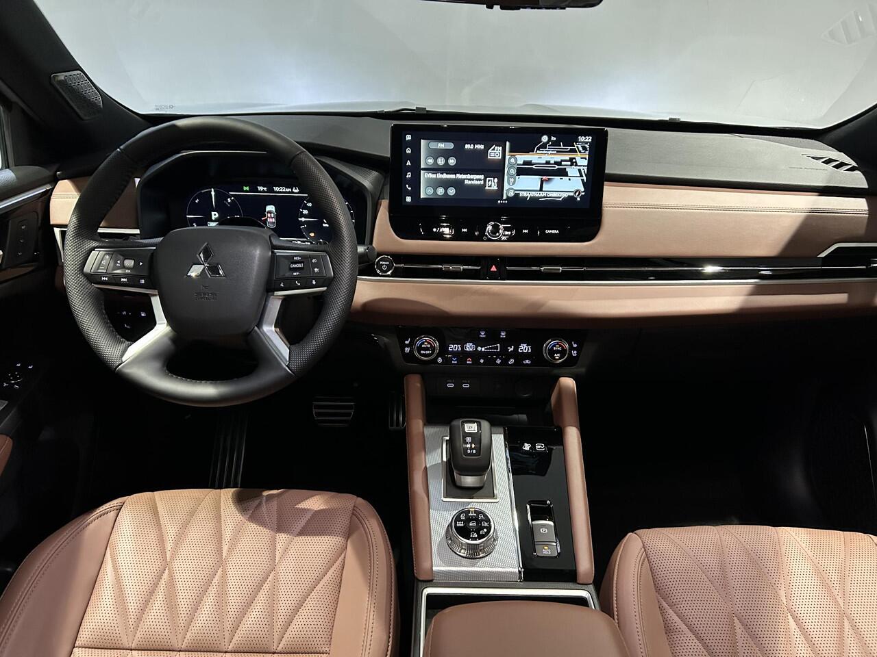 Mitsubishi OUTLANDER 2.4 PHEV Instyle+ | Uit voorraad leverbaar | 8 Jaar garantie