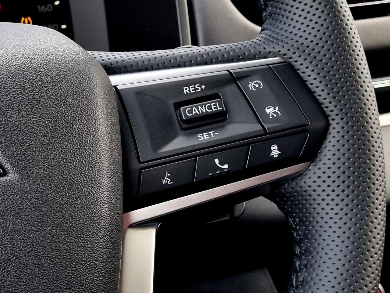 Mitsubishi OUTLANDER 2.4 PHEV Intense / Gratis Afneembare Trekhaak t.w.v. ¤1.449,- / ¤6.000,- Voordeel Op Nieuwprijs / Elektrische Range 86 KM WLTP / 1600KG Trekgewicht / 8 Jaar Fabrieksgarantie