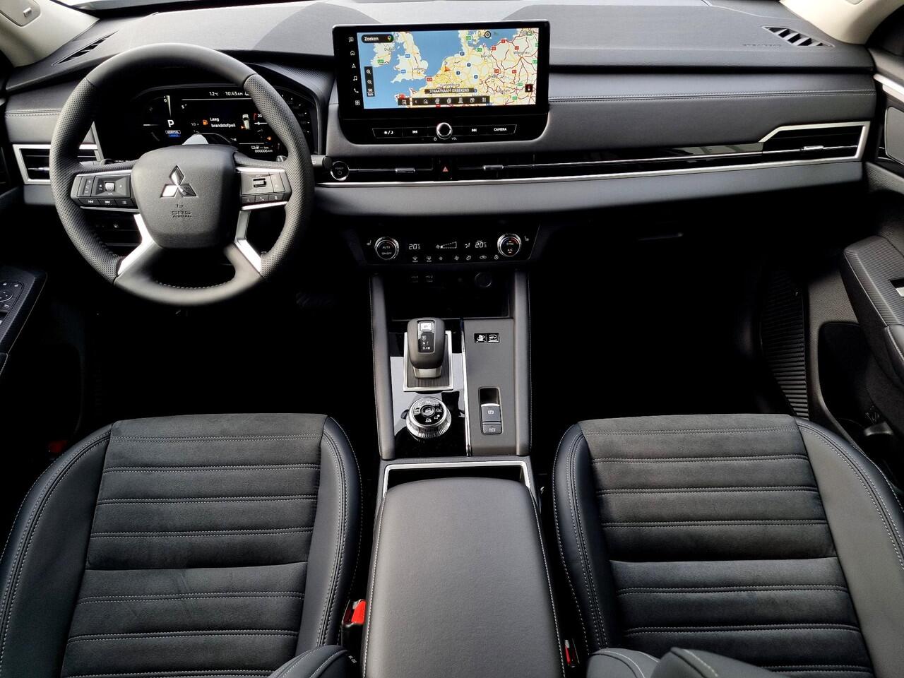 Mitsubishi OUTLANDER 2.4 PHEV Intense / Gratis Afneembare Trekhaak t.w.v. ¤1.449,- / ¤6.000,- Voordeel Op Nieuwprijs / Elektrische Range 86 KM WLTP / 1600KG Trekgewicht / 8 Jaar Fabrieksgarantie