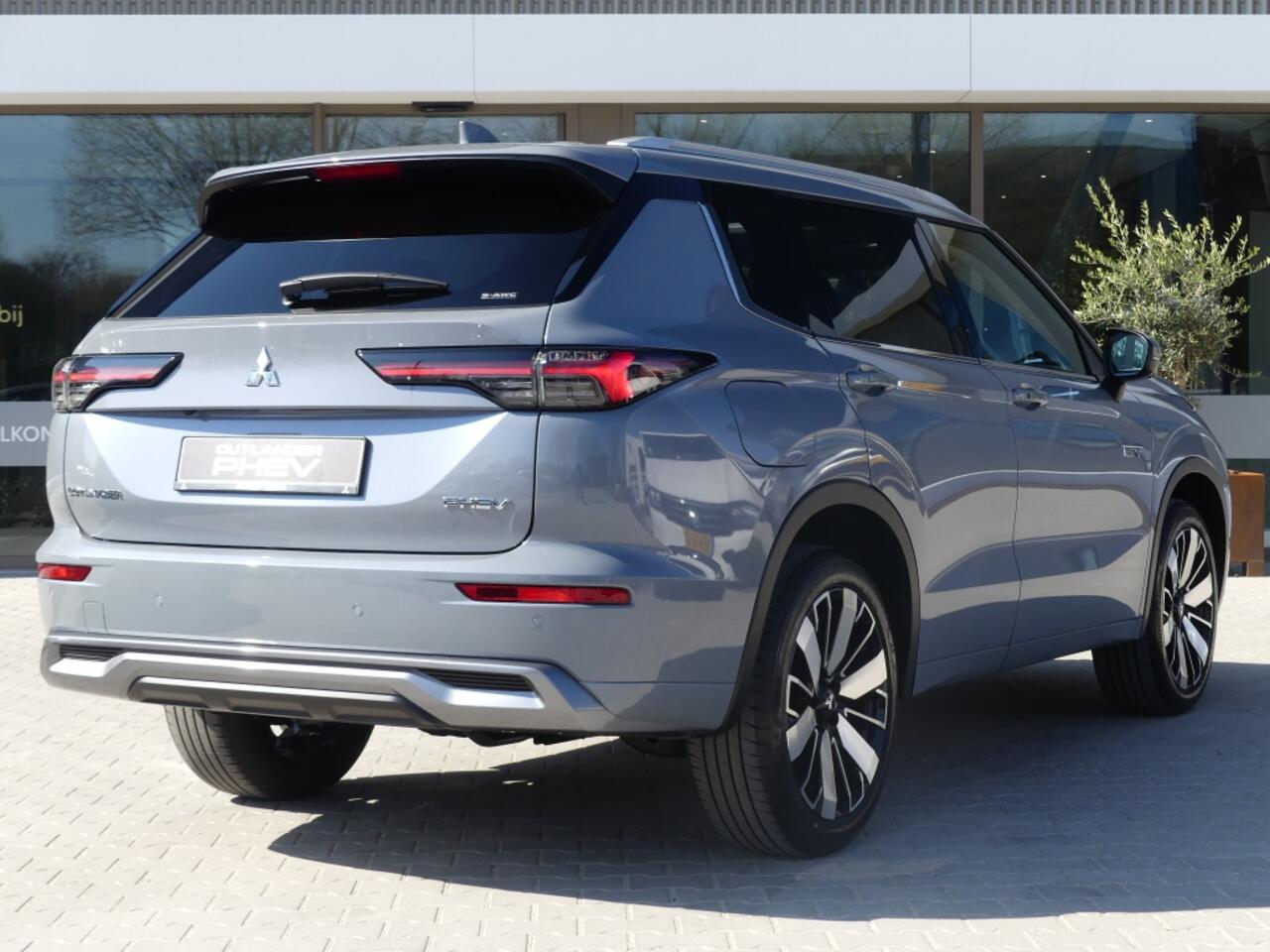 Mitsubishi OUTLANDER 2.4 PHEV Instyle ( meerder kleuren leverbaar )