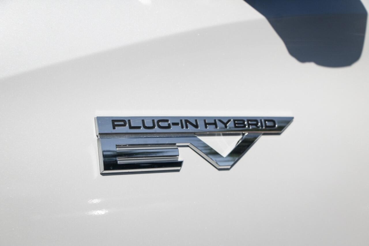 Mitsubishi OUTLANDER 2.4i PHEV Instyle | voorraad korting ¤8000,-