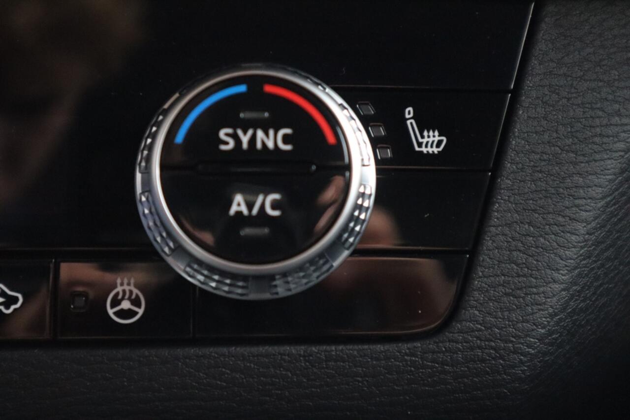 Mitsubishi OUTLANDER 2.4 PHEV First Edition