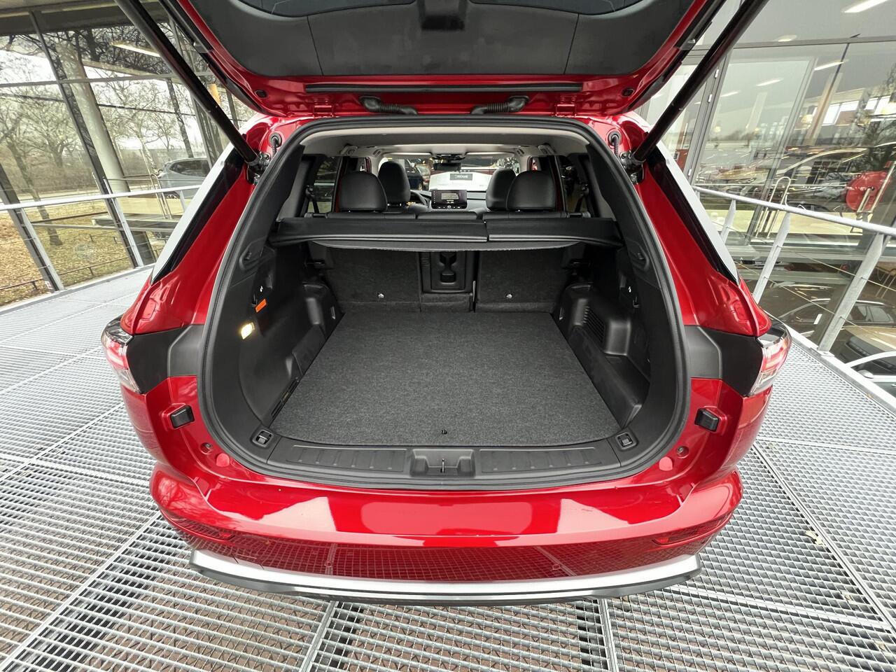 Mitsubishi OUTLANDER 2.4 PHEV Instyle | DIRECT LEVERBAAR MET 8 JAAR FABRIEKSGARANTIE!