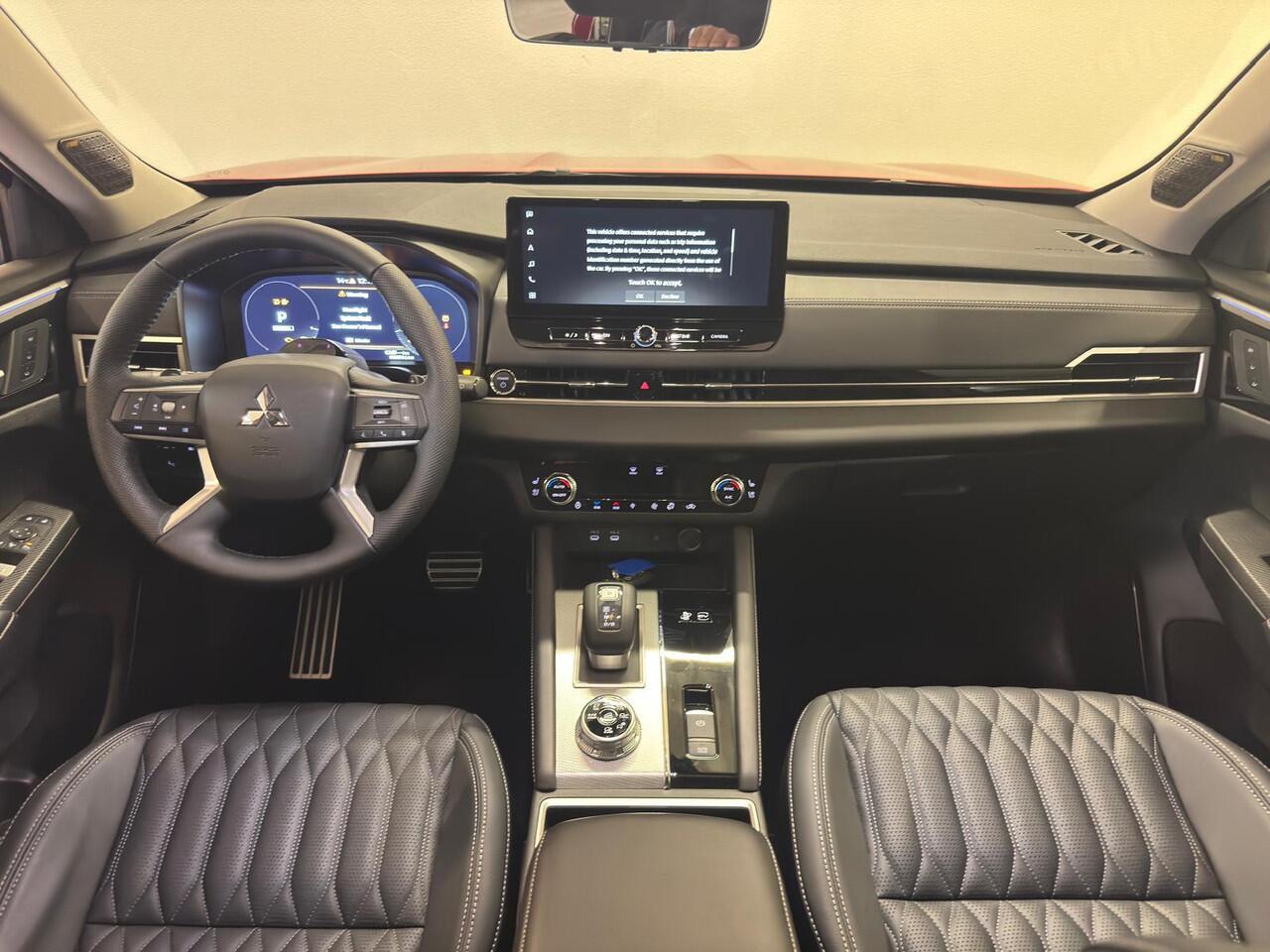 Mitsubishi OUTLANDER 2.4 PHEV Instyle DIRECT LEVERBAAR MET 8 JAAR FABRIEKSGARANTIE! Plugin hybride