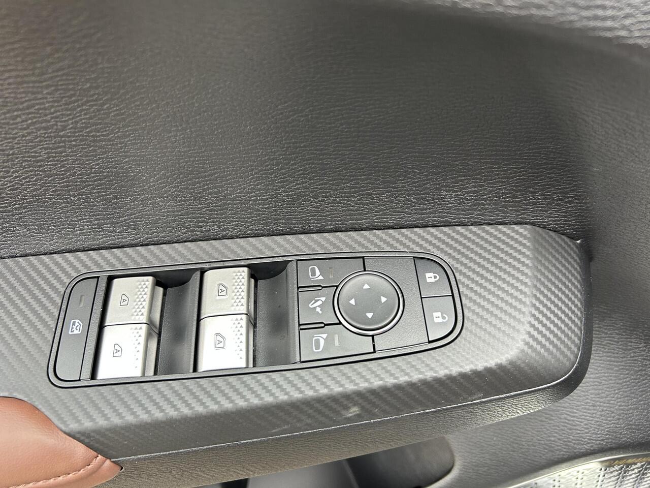 Mitsubishi OUTLANDER 2.4 PHEV Instyle+