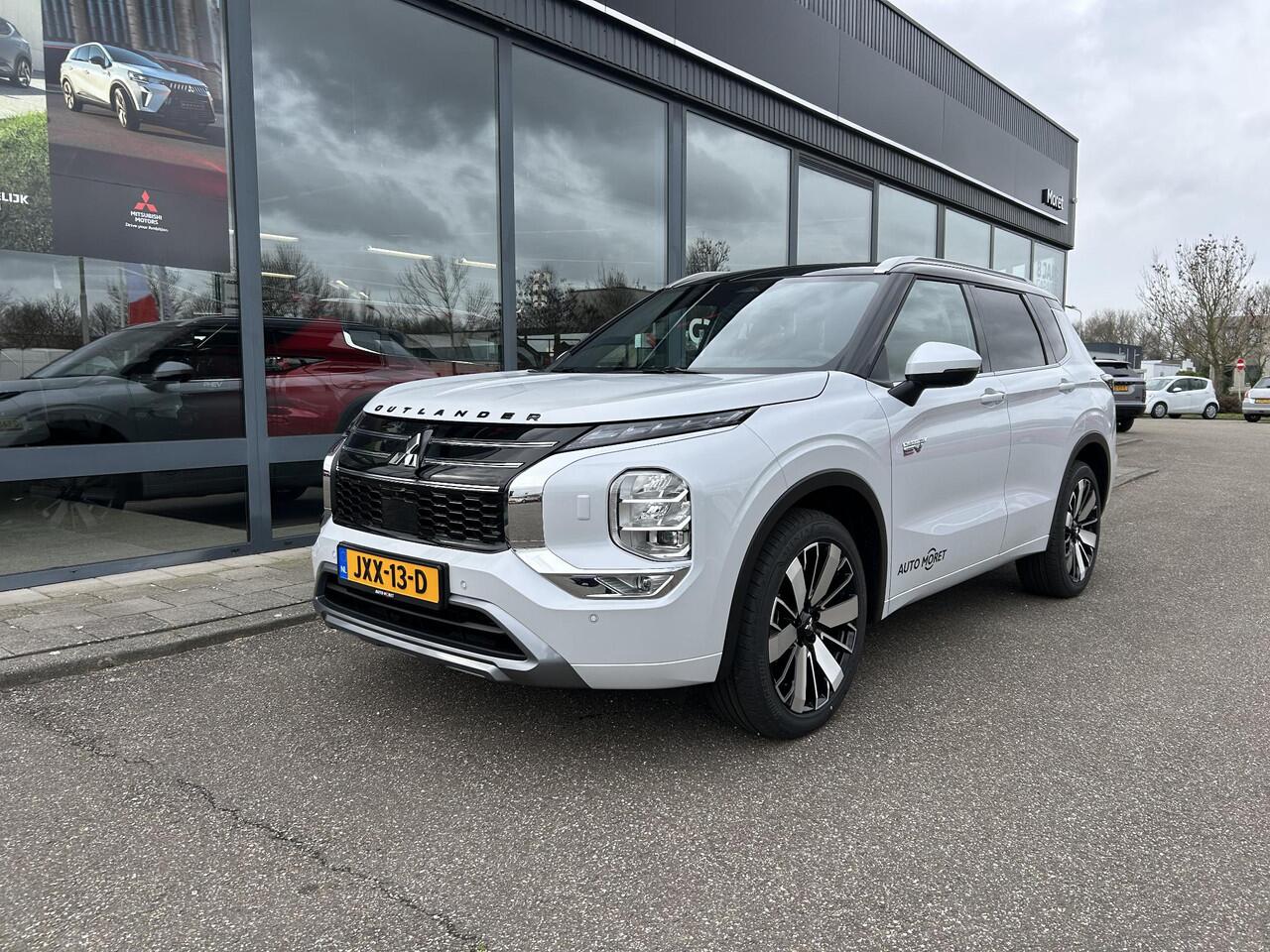 Mitsubishi OUTLANDER 2.4 PHEV Instyle+
