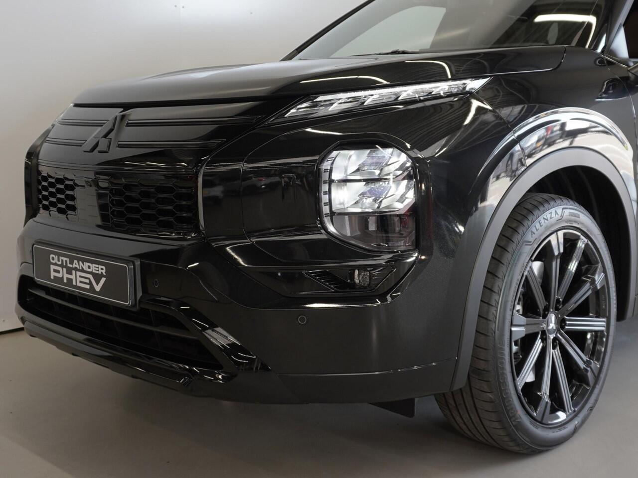 Mitsubishi OUTLANDER 2.4 PHEV Instyle+ Black Edition | Uniek in NL | 20 Inch | Full Options | 8 Jaar garantie