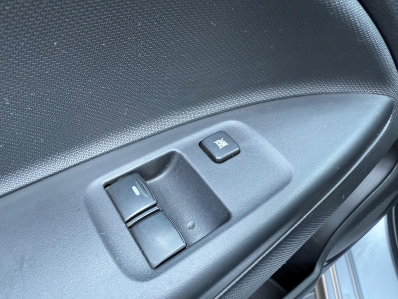 Mitsubishi SPACE STAR 1.0 Cool+ / Airco / 5-deurs / AUX