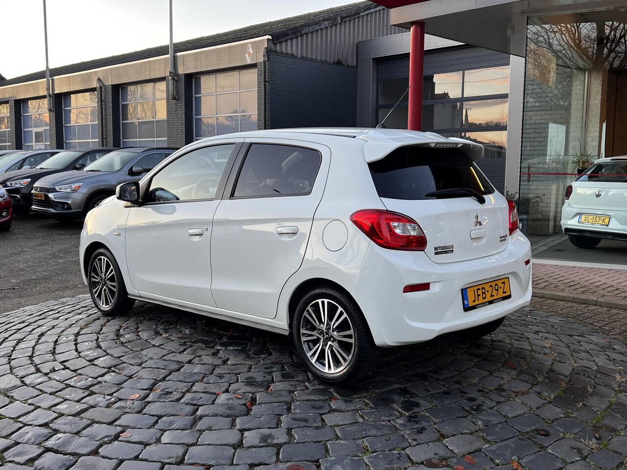Mitsubishi SPACE STAR 1.2 Instyle | 15"LMV | ALL-Season | Navi | Carplay | Stoelverw. | All-in rijklaarprijs