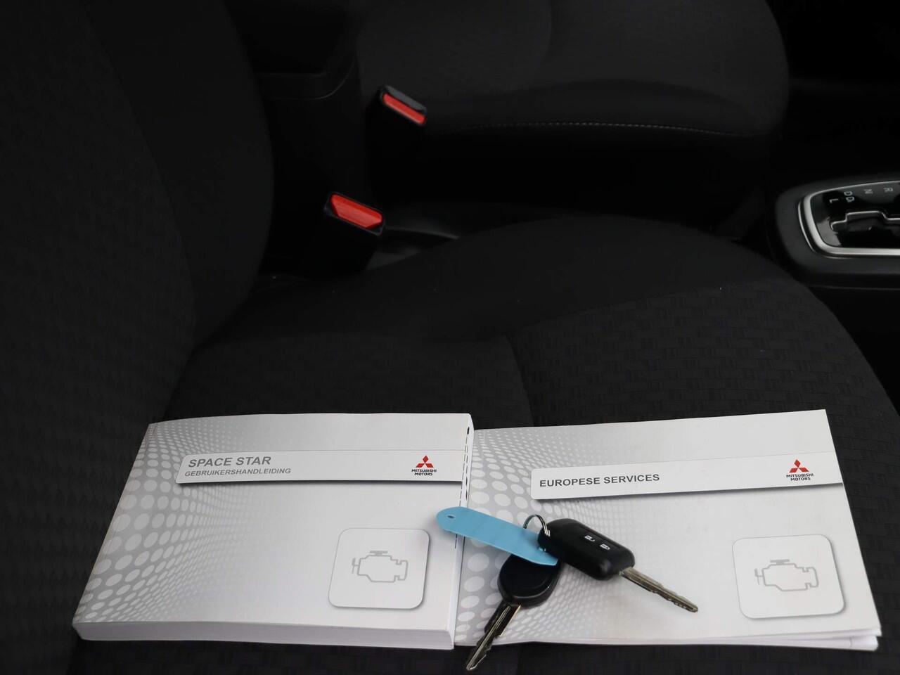 Mitsubishi SPACE STAR 1.2 Active Automaat | Navi | Lichtmetalen velgen | Airco | Apple Carplay & Android Auto | Achteruitrijcamera |