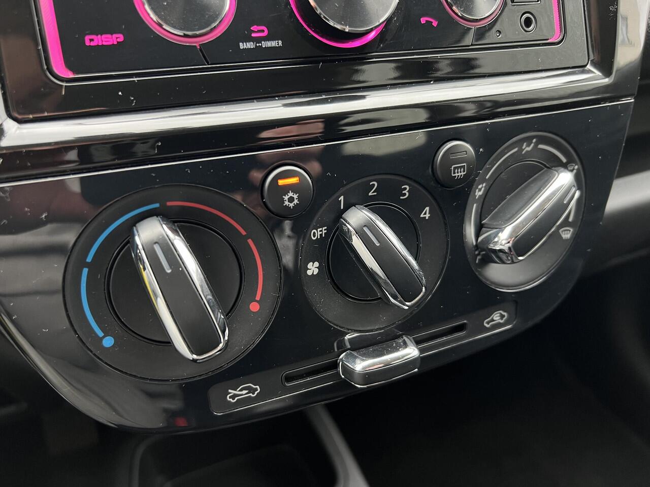 Mitsubishi SPACE STAR 1.2 Connect+ / DAB / Bluetooth / Lichtmetalen Velgen / Airco / In Hoogste Verstelbare Bijrijdersstoel /