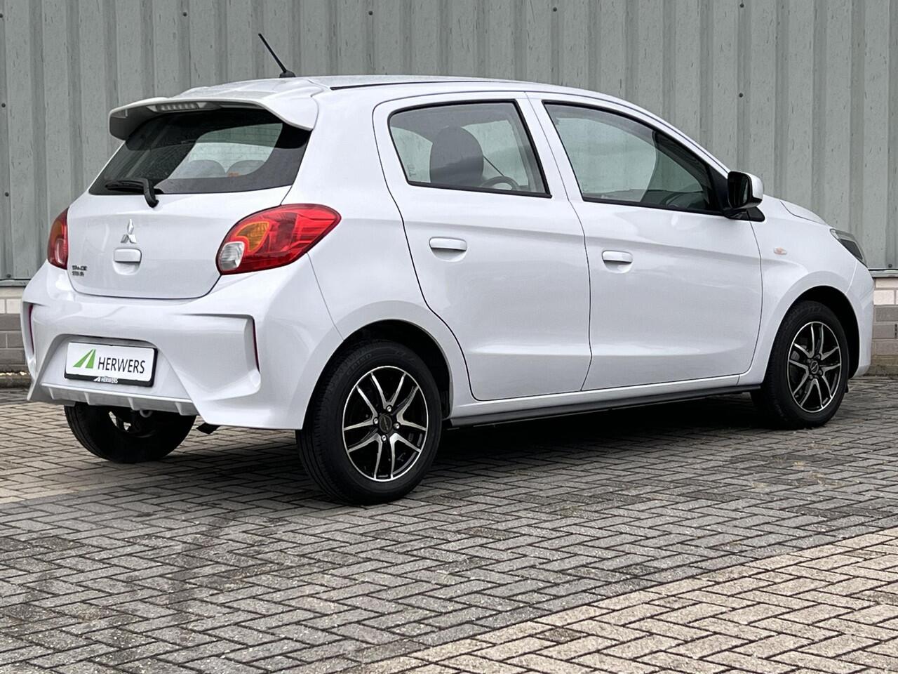 Mitsubishi SPACE STAR 1.2 Connect+ / DAB / Bluetooth / Lichtmetalen Velgen / Airco / In Hoogste Verstelbare Bijrijdersstoel /