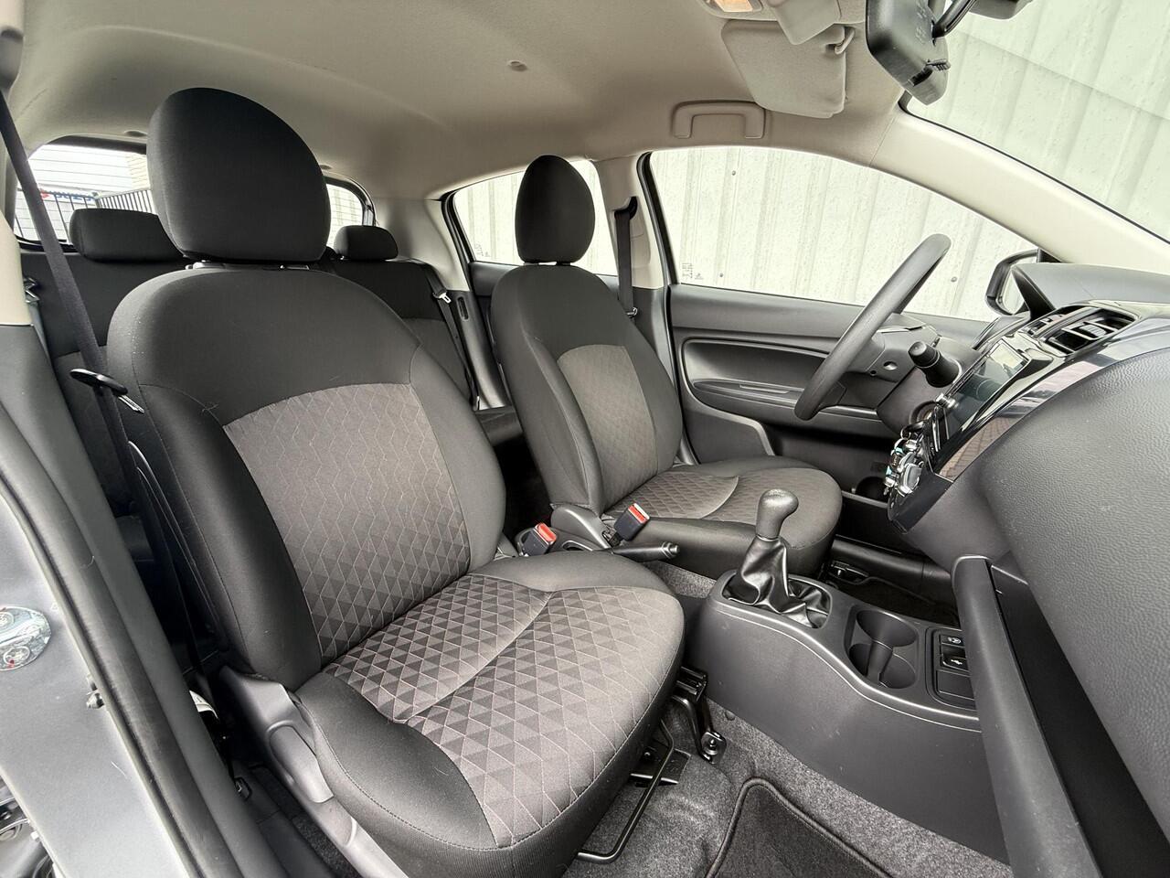 Mitsubishi SPACE STAR 1.2 Connect+ / All-Season banden / Navigatie via Apple CarPlay/Android Auto / DAB / Airco / Bleutooth /