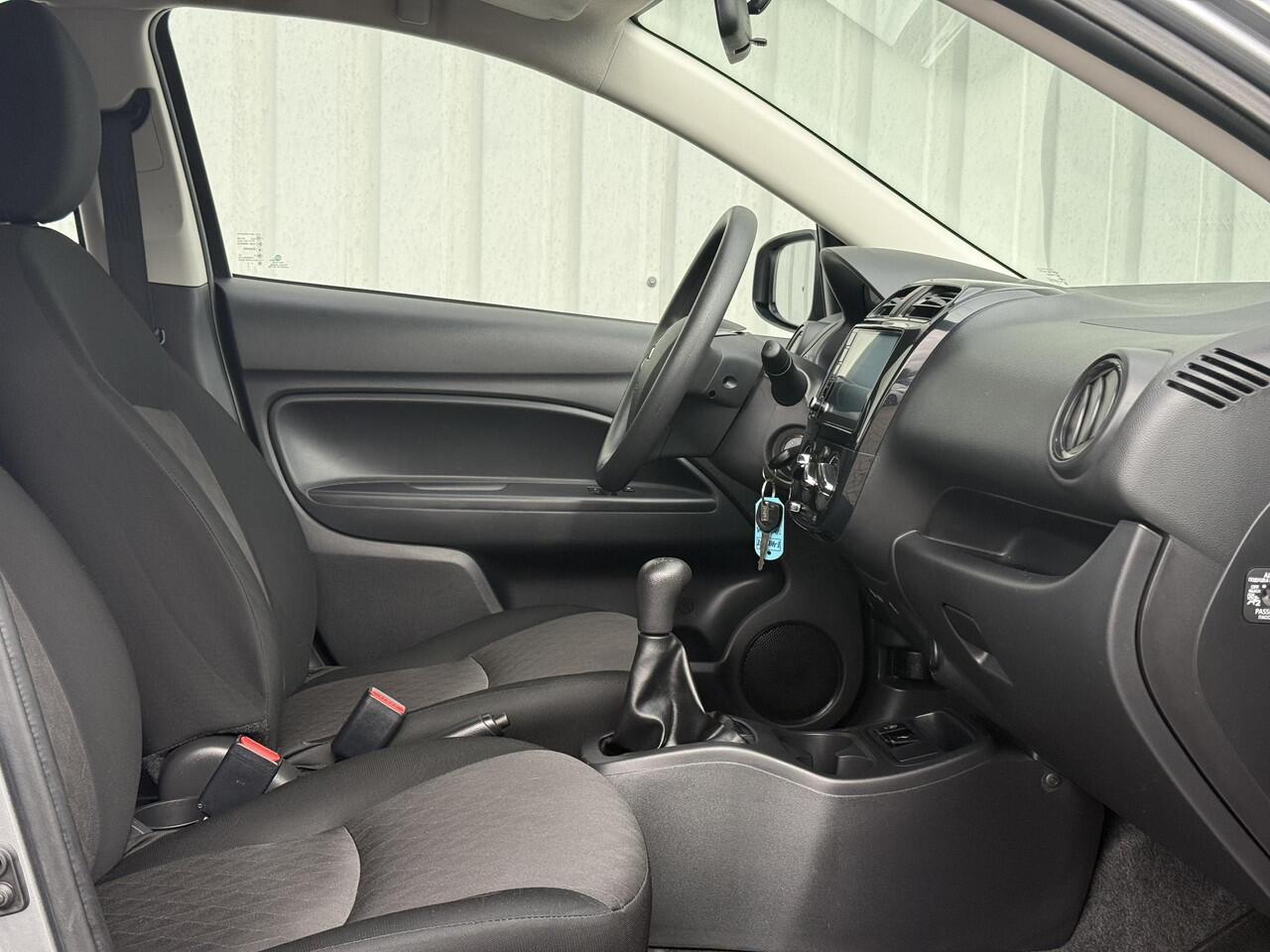 Mitsubishi SPACE STAR 1.2 Connect+ / All-Season banden / Navigatie via Apple CarPlay/Android Auto / DAB / Airco / Bleutooth /