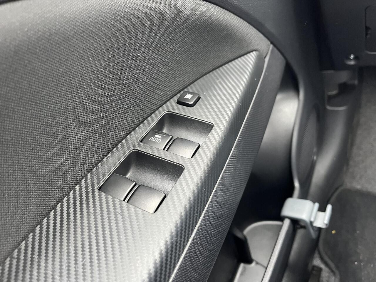 Mitsubishi SPACE STAR 1.2 Dynamic Automaat / Fabr.garantie 11-2031 /