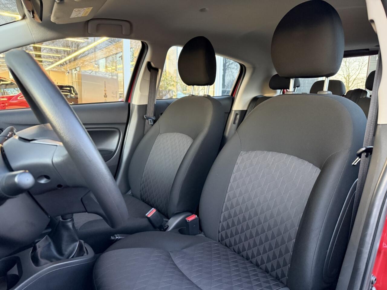 Mitsubishi SPACE STAR 1.2 Connect+