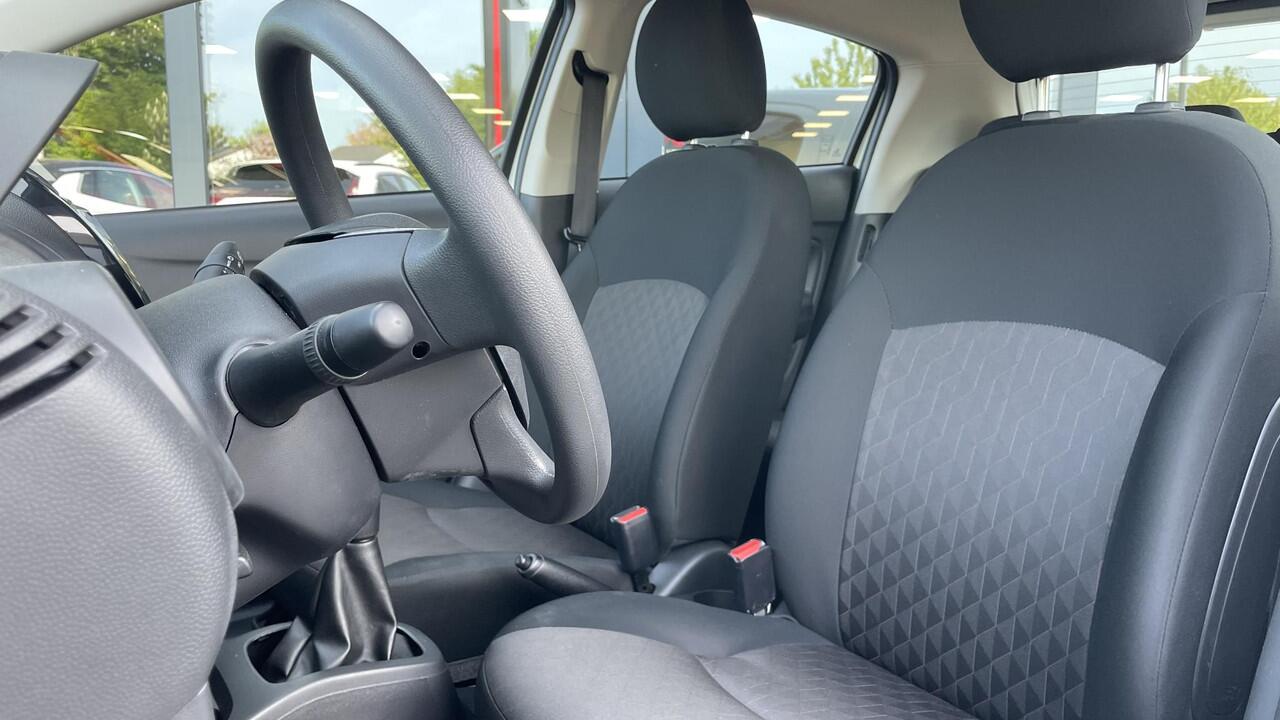 Mitsubishi SPACE STAR 1.2 Connect+ | DAB+ | Apple CarPlay / Android Auto |