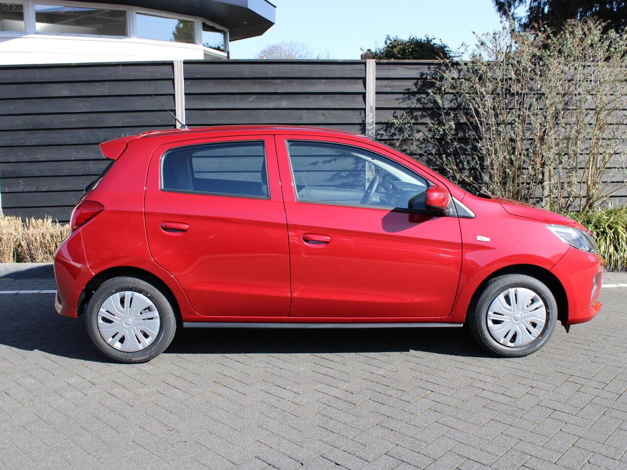 Mitsubishi SPACE STAR Connect+ 1.2 70PK 5DRS Airco, Apple carplay/Android auto, Audio/DAB, Elek.verst.buitenspiegels en ramen voor,