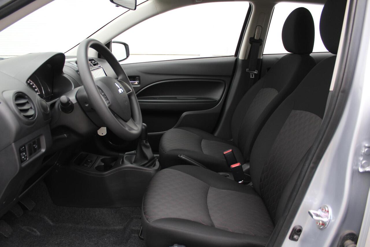 Mitsubishi SPACE STAR 1.2 Active / ¤4185,- Voordeel Op Nieuwprijs / Rijklaarprijs / Direct Leverbaar/ 5 Persoons / 8 Jaar Fabrieksgarantie /