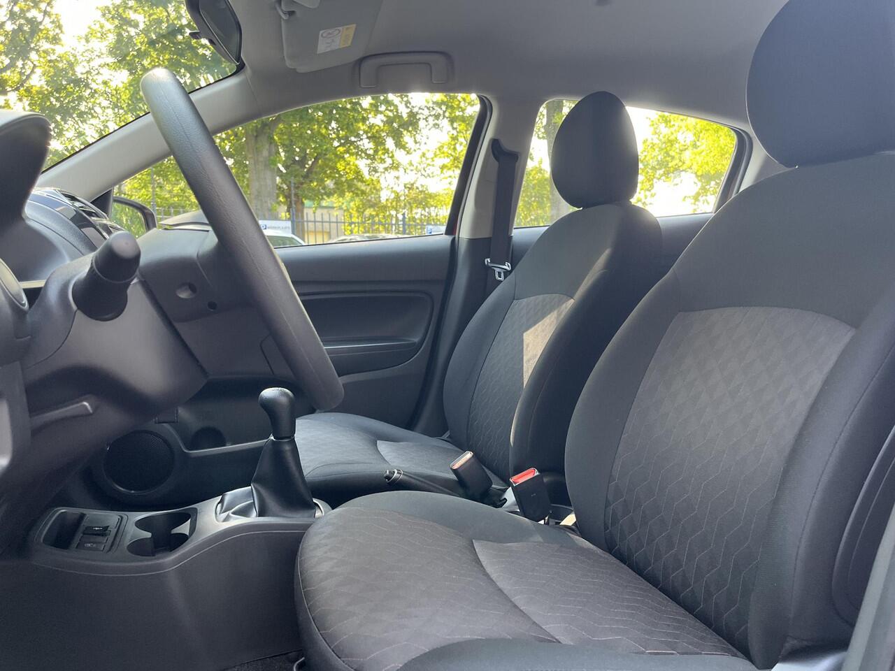 Mitsubishi SPACE STAR 1.2 Connect+