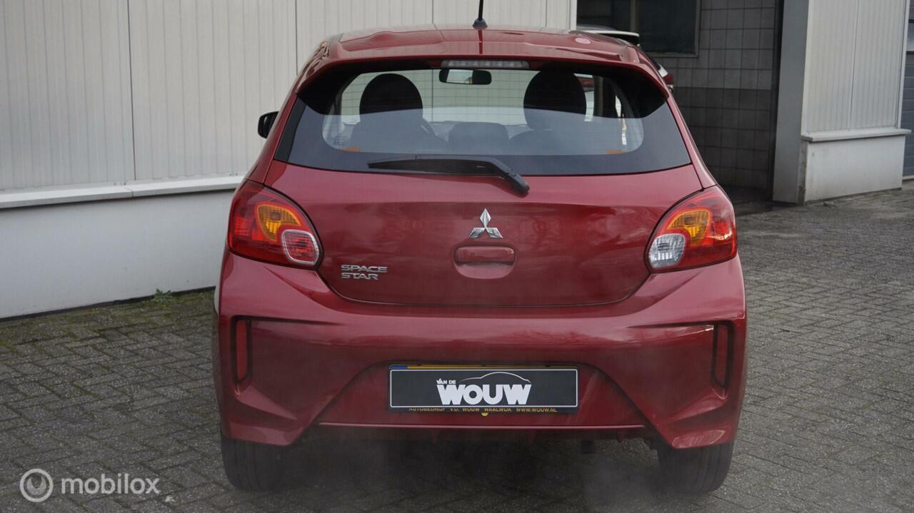 Mitsubishi SPACE STAR 1.2 Connect+ van ¤20.080 voor ¤19.080